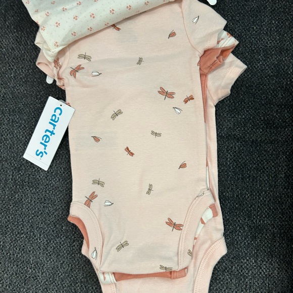 New Carters original bodysuits for newborn/infants. 6-9 pounds - Picture 6 of 7